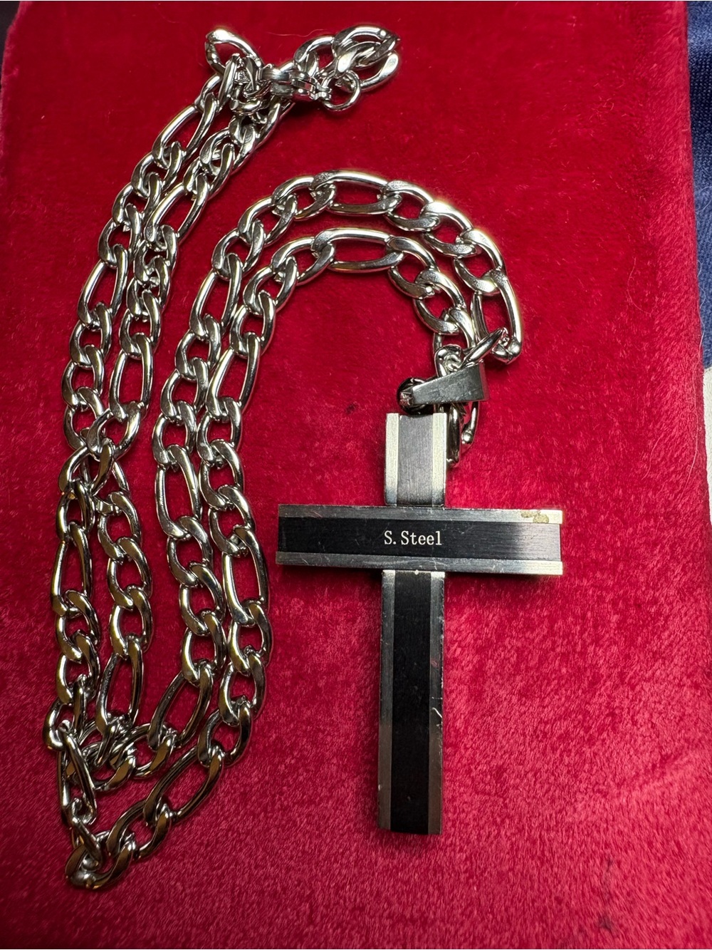 Black Cross Pendant Necklace Stainless Steel 22" Figaro Chain - Picture 3 of 5